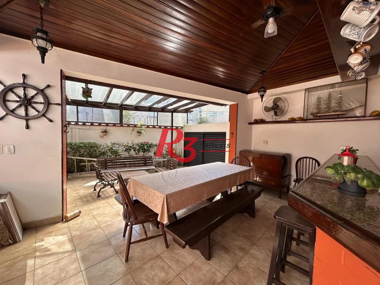 Casa à venda, 350 m² por R$ 6.390.000,00 - Ponta da Praia - Santos/SP