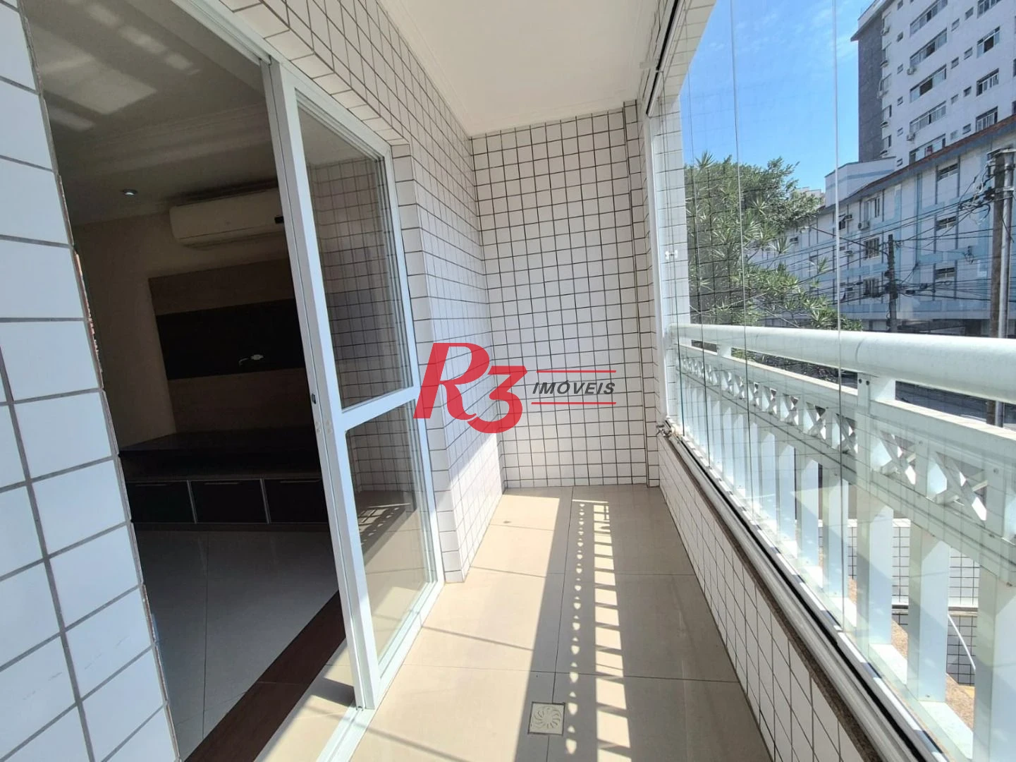 Casa com 3 dormitórios à venda, 165 m² por R$ 1.060.000,00 - Campo Grande - Santos/SP
