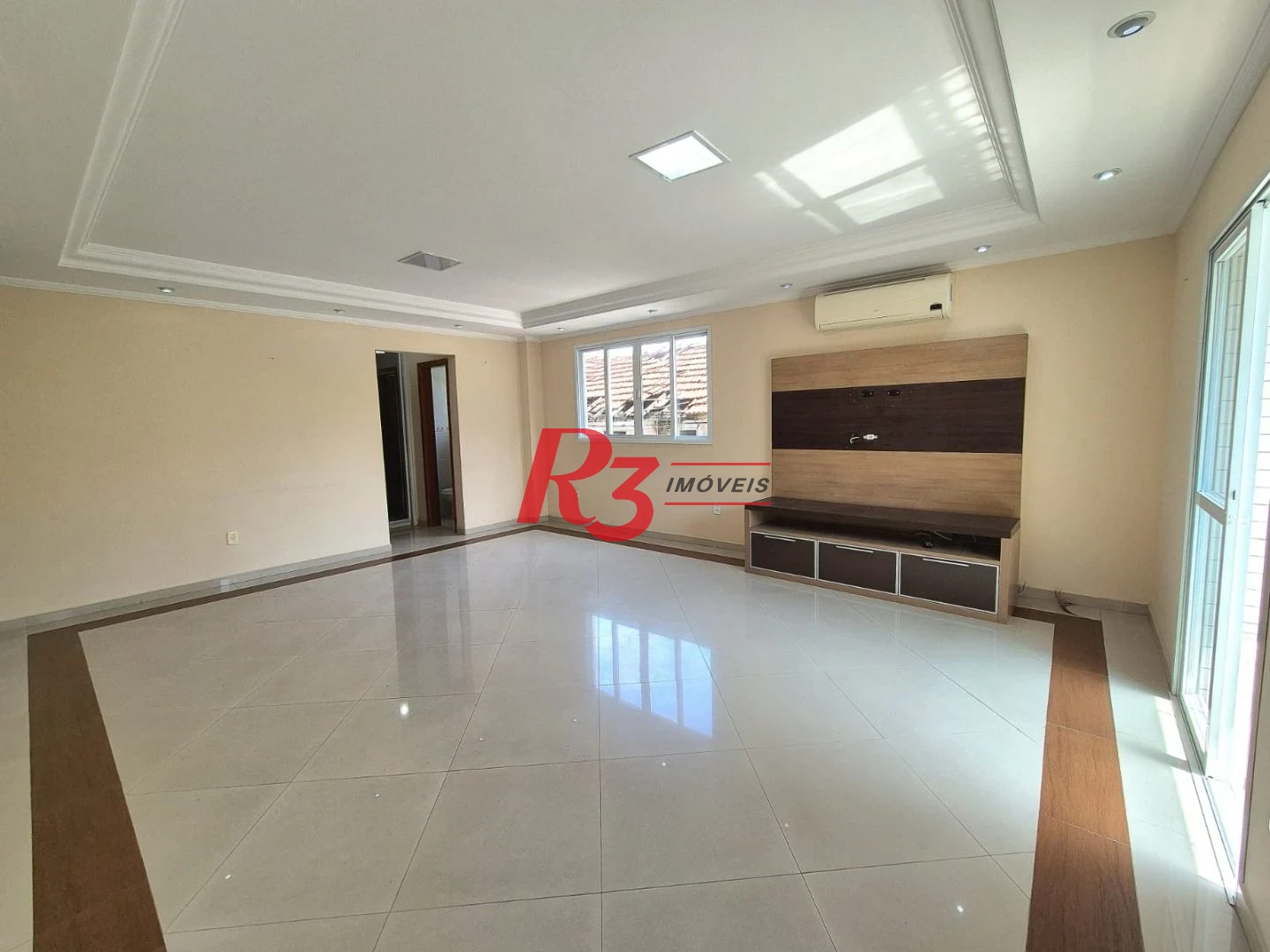 Casa com 3 dormitórios à venda, 165 m² por R$ 1.060.000,00 - Campo Grande - Santos/SP
