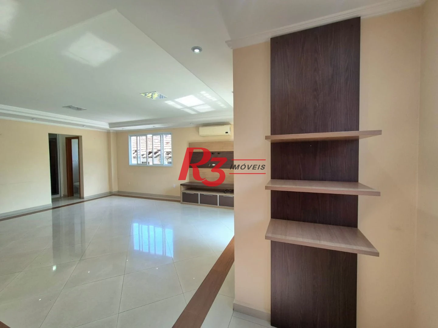 Casa com 3 dormitórios à venda, 165 m² por R$ 1.060.000,00 - Campo Grande - Santos/SP