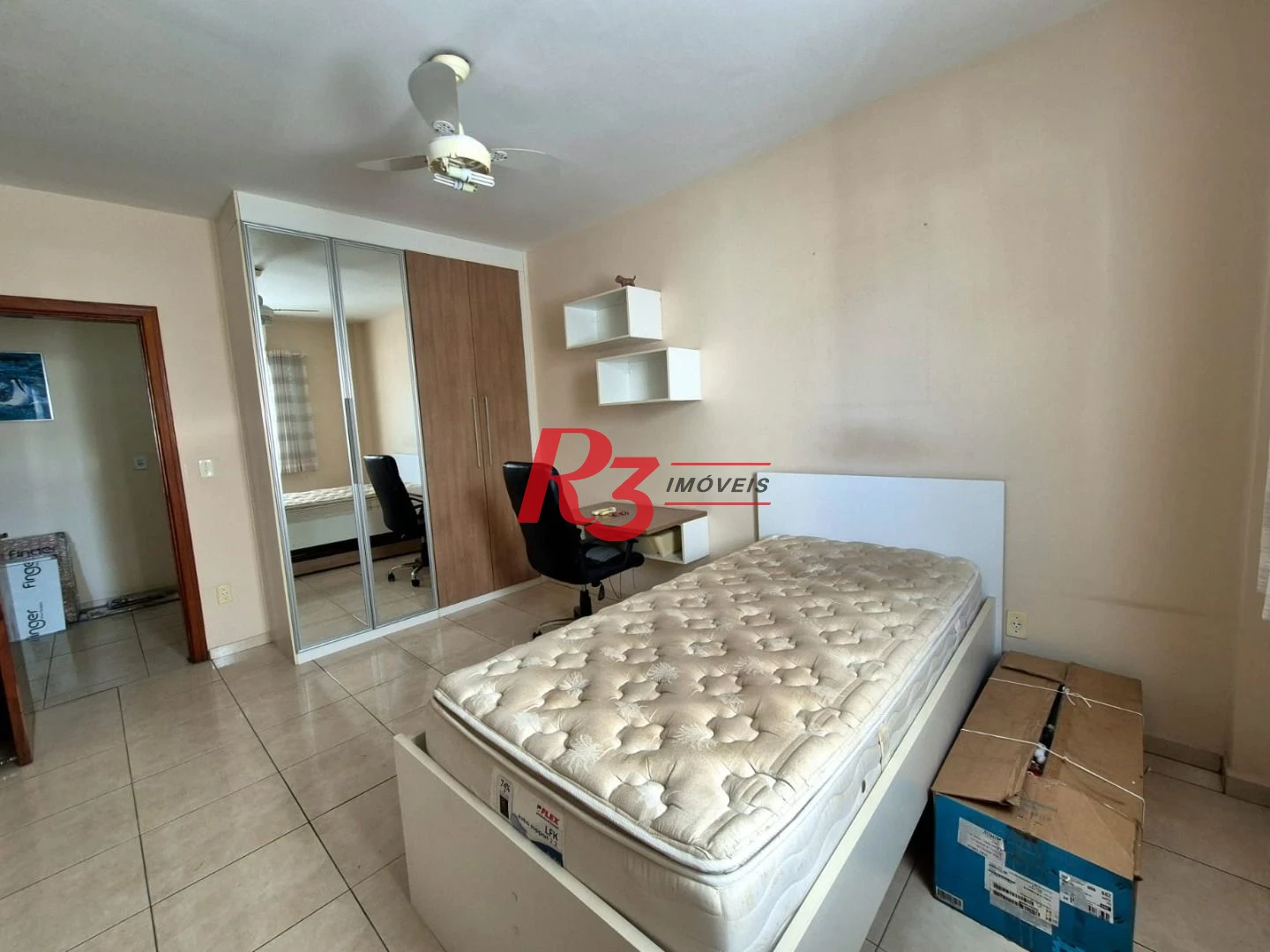 Casa com 3 dormitórios à venda, 165 m² por R$ 1.060.000,00 - Campo Grande - Santos/SP