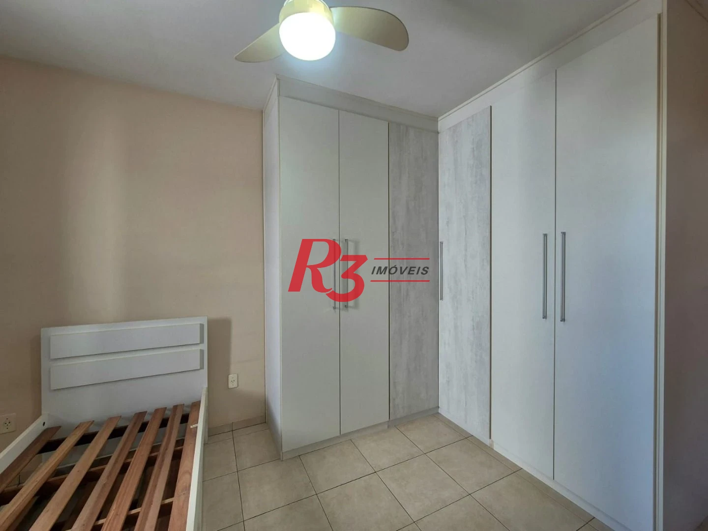 Casa com 3 dormitórios à venda, 165 m² por R$ 1.060.000,00 - Campo Grande - Santos/SP