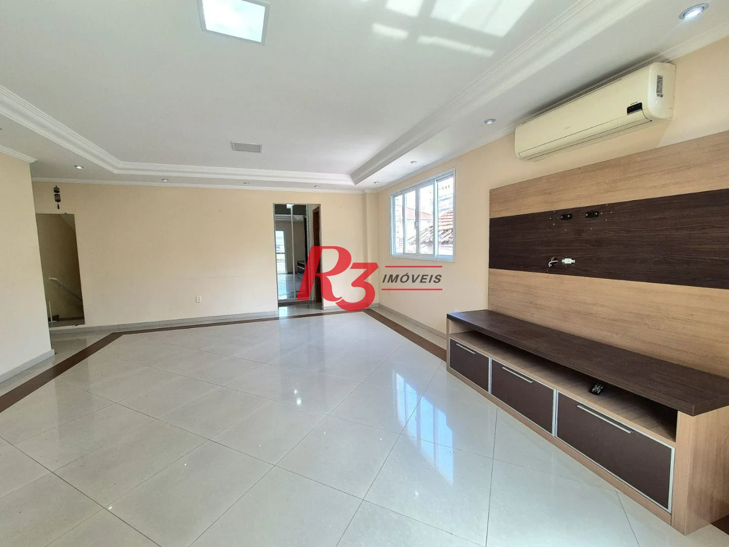 Casa com 3 dormitórios à venda, 165 m² por R$ 1.060.000,00 - Campo Grande - Santos/SP