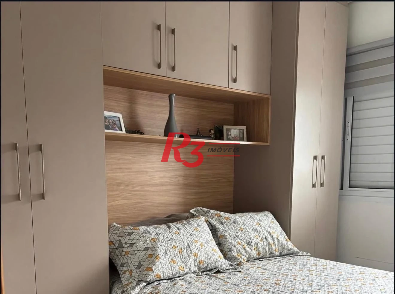 Apartamento com 2 dormitórios para alugar, 54 m² por R$ 6.685,78/mês - Vila Matias - Santos/SP