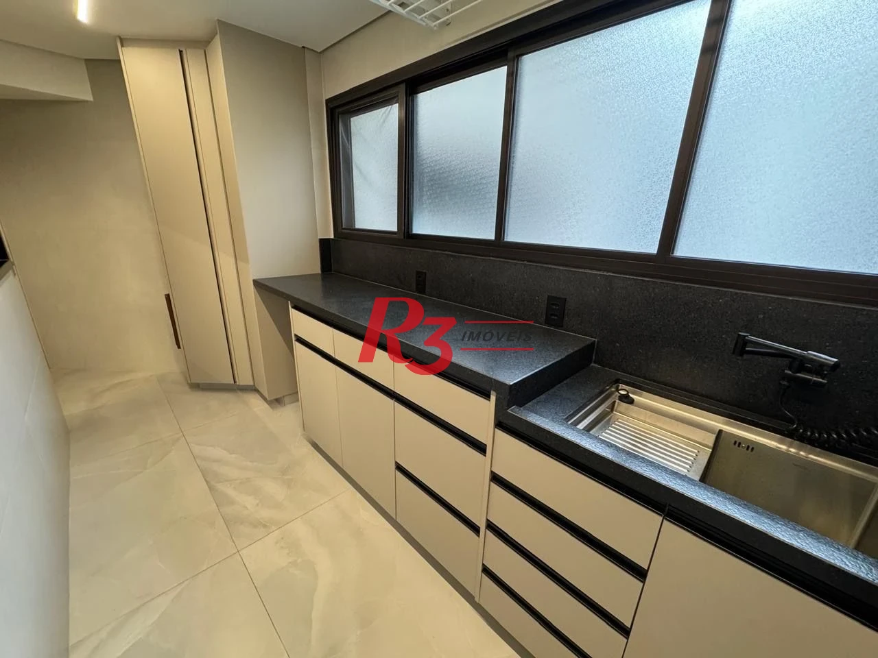 Apartamento com 2 dormitórios, 192 m² - venda por R$ 2.300.000,00 ou aluguel por R$ 24.956,70/mês - Aparecida - Santos/SP