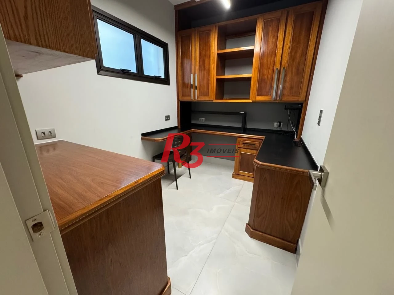 Apartamento com 2 dormitórios, 192 m² - venda por R$ 2.300.000,00 ou aluguel por R$ 24.956,70/mês - Aparecida - Santos/SP
