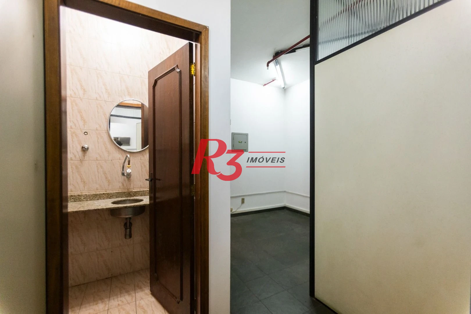 Sala para alugar, 72 m² por R$ 2.500,00/mês - Encruzilhada - Santos/SP