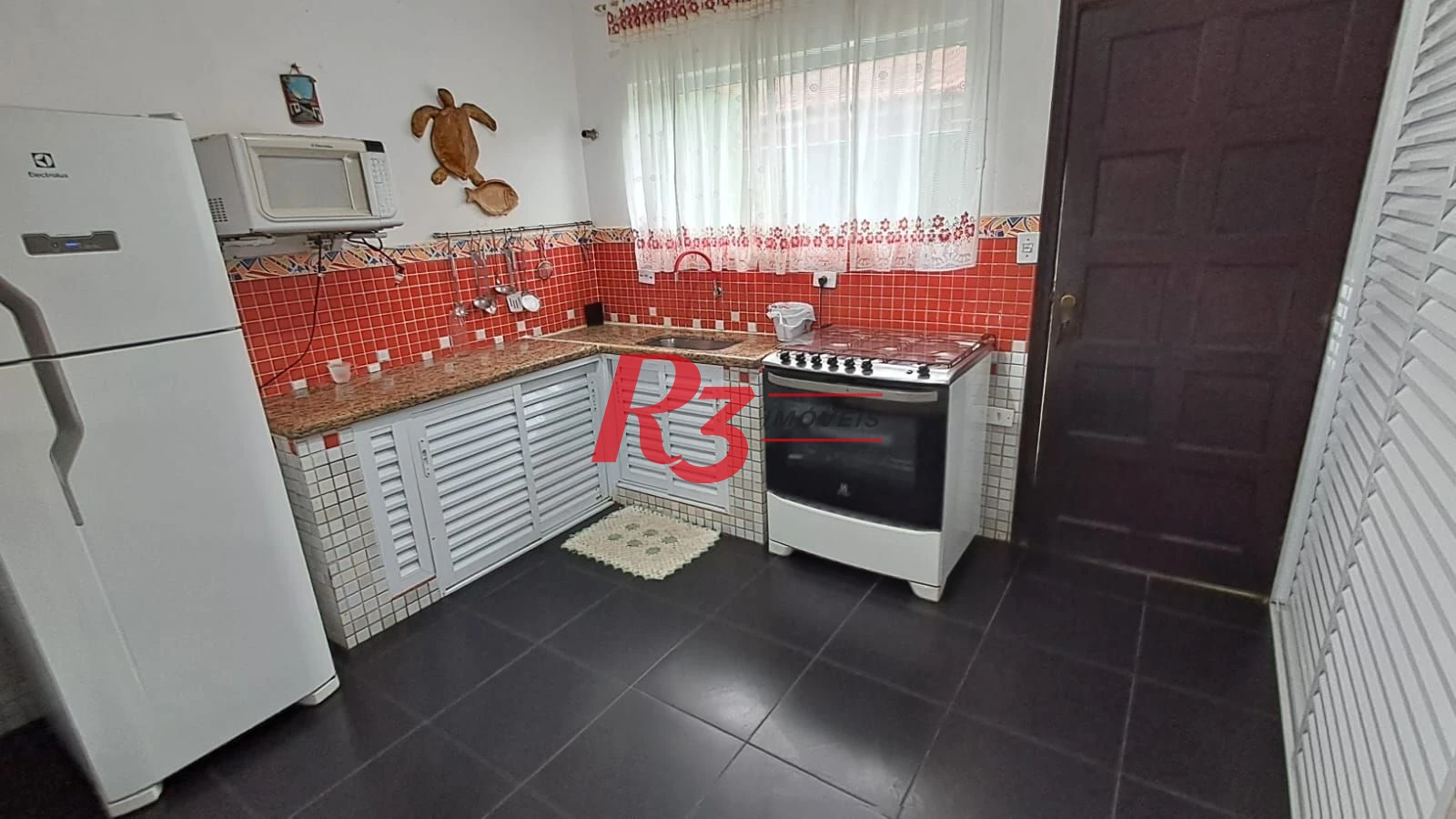 Sobrado à venda, 268 m² por R$ 1.200.000,00 - Solemar - Praia Grande/SP