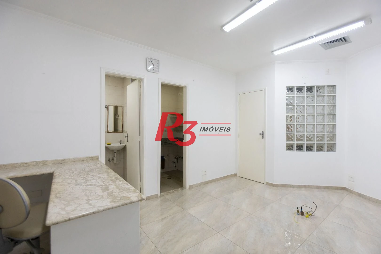 Sala, 39 m² - venda por R$ 360.000,00 ou aluguel por R$ 3.500,00/mês - Embaré - Santos/SP