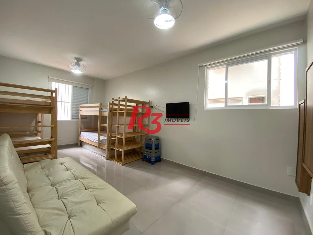 Kitnet com 1 dormitório à venda, 33 m² por R$ 350.000,00 - Gonzaga - Santos/SP