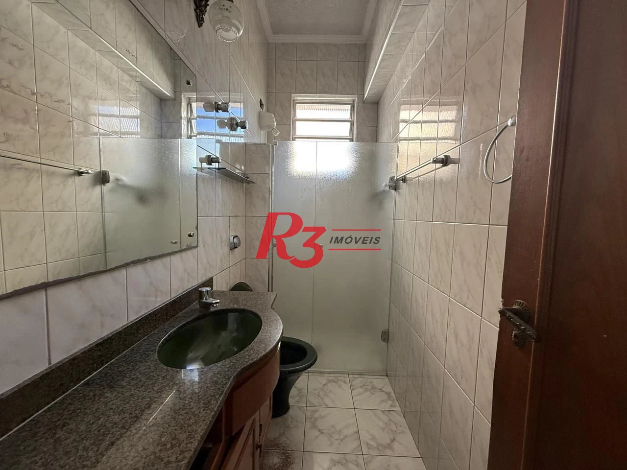 Sobrado para alugar, 164 m² por R$ 7.900,00/mês - Embaré - Santos/SP