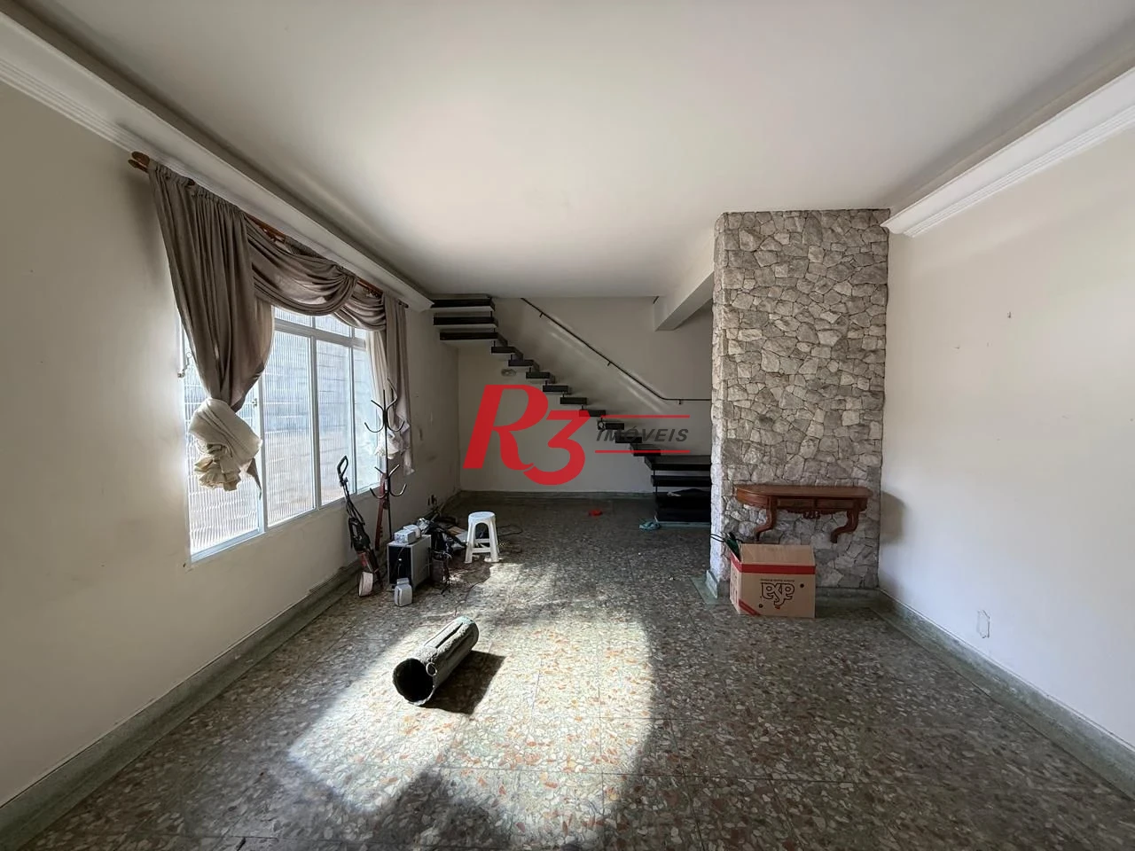 Sobrado para alugar, 164 m² por R$ 7.900,00/mês - Embaré - Santos/SP