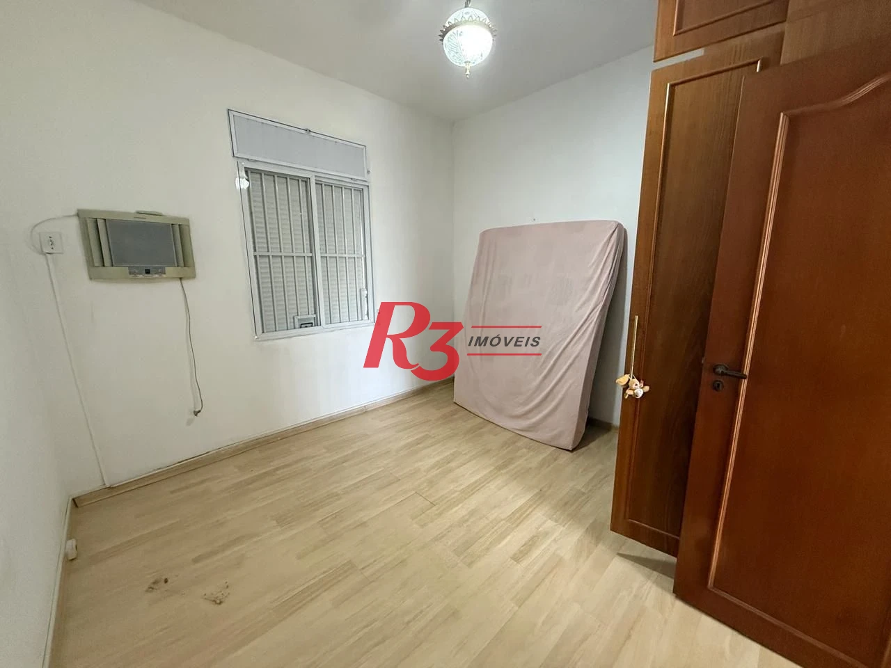 Sobrado para alugar, 164 m² por R$ 7.900,00/mês - Embaré - Santos/SP
