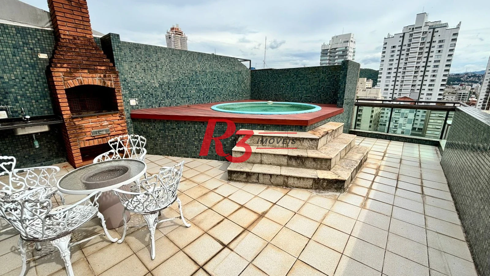 Cobertura com 3 dormitórios à venda, 172 m² por R$ 1.890.000,00 - Pompéia - Santos/SP