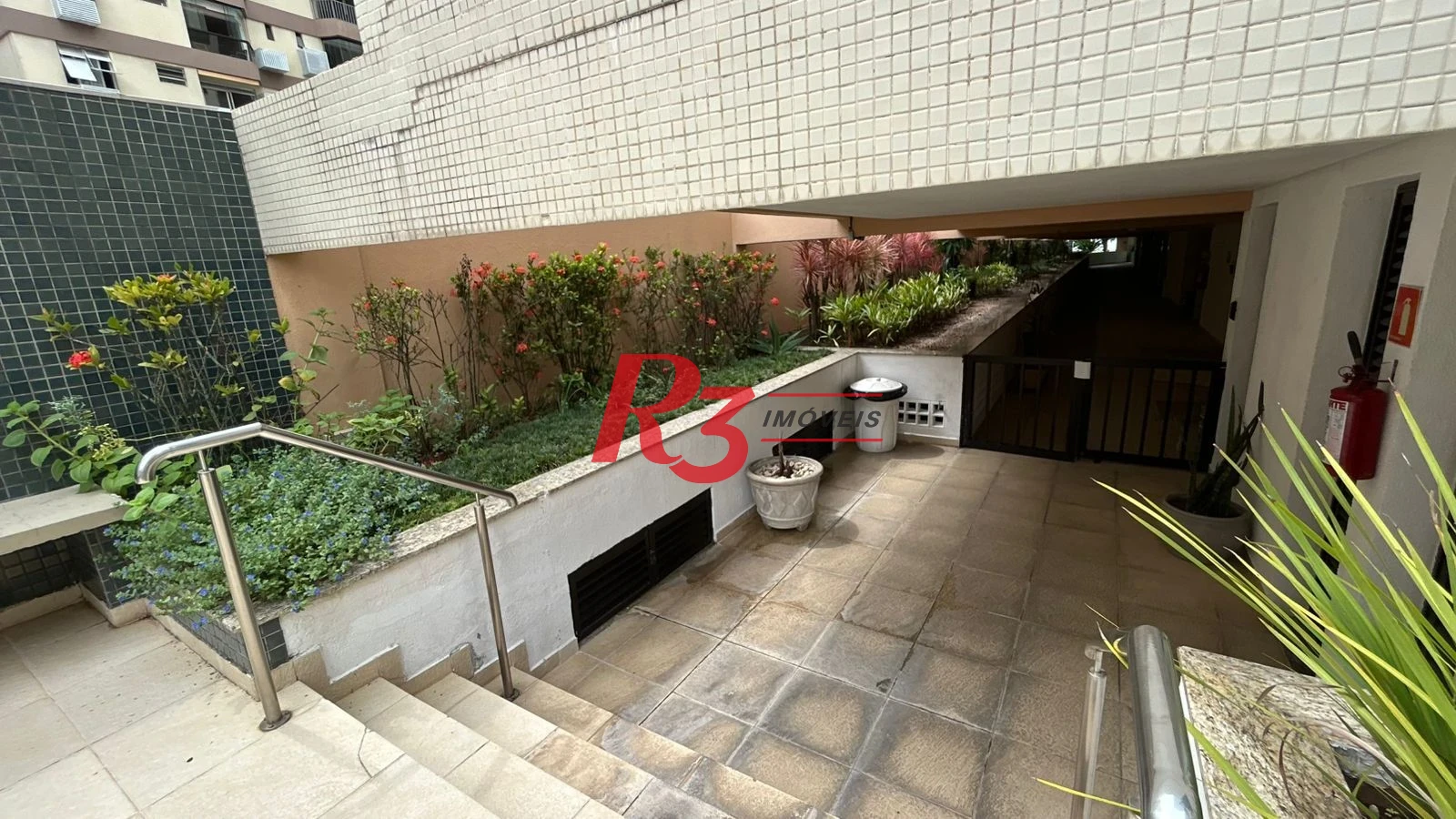 Cobertura com 3 dormitórios à venda, 172 m² por R$ 1.890.000,00 - Pompéia - Santos/SP