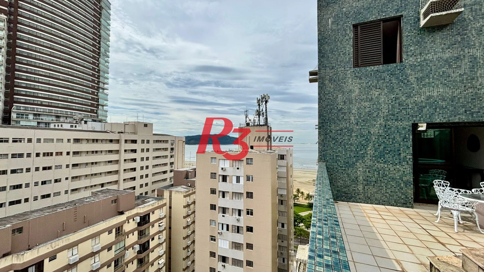 Cobertura com 3 dormitórios à venda, 172 m² por R$ 1.890.000,00 - Pompéia - Santos/SP