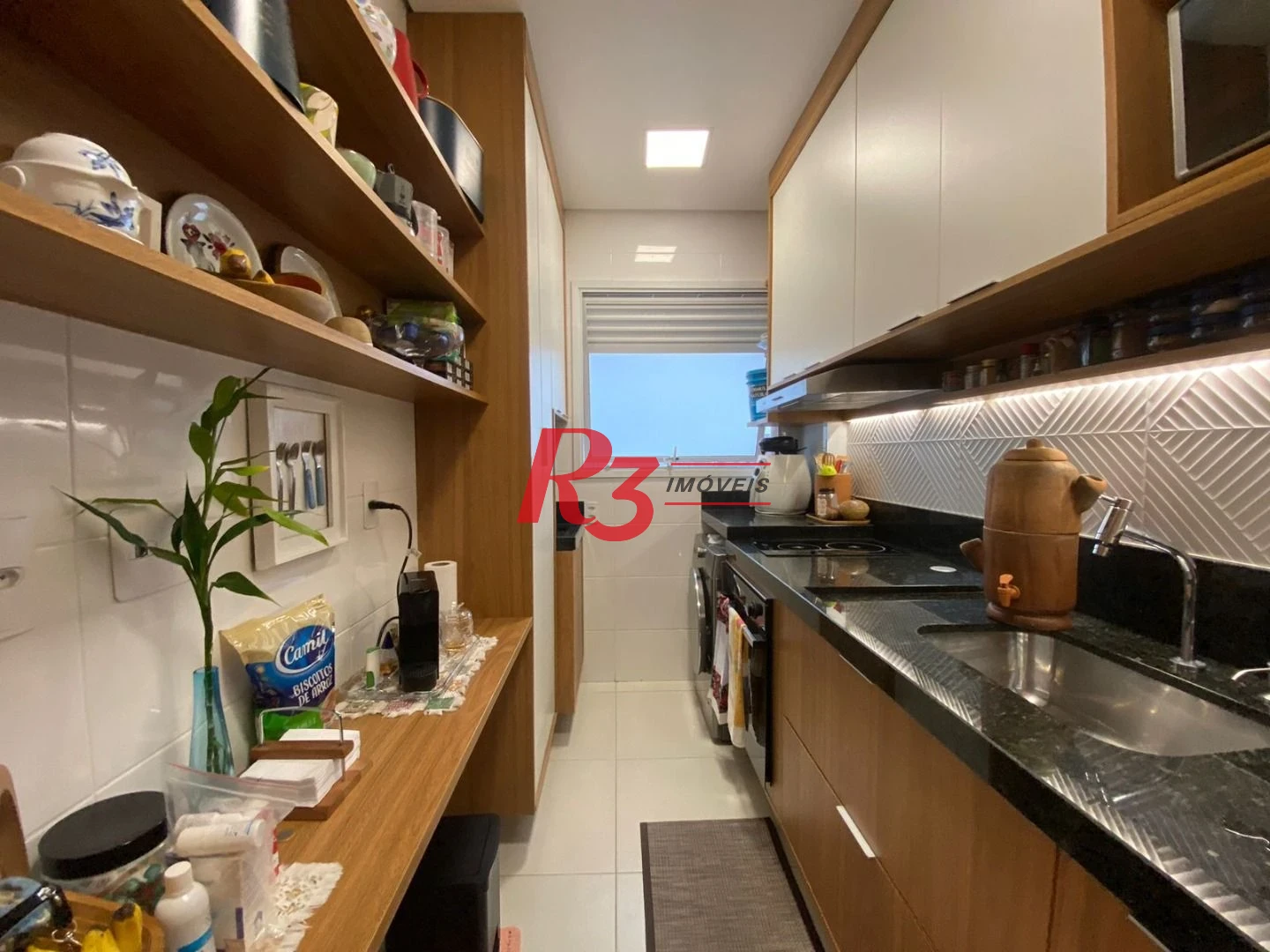 Apartamento com 2 dormitórios à venda, 66 m² por R$ 910.000,00 - Campo Grande - Santos/SP