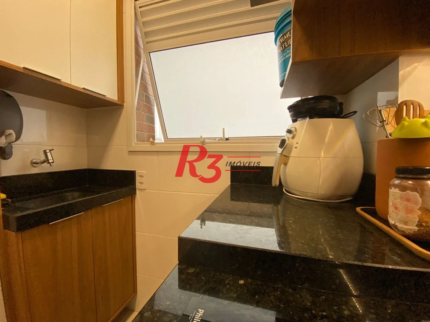 Apartamento com 2 dormitórios à venda, 66 m² por R$ 910.000,00 - Campo Grande - Santos/SP
