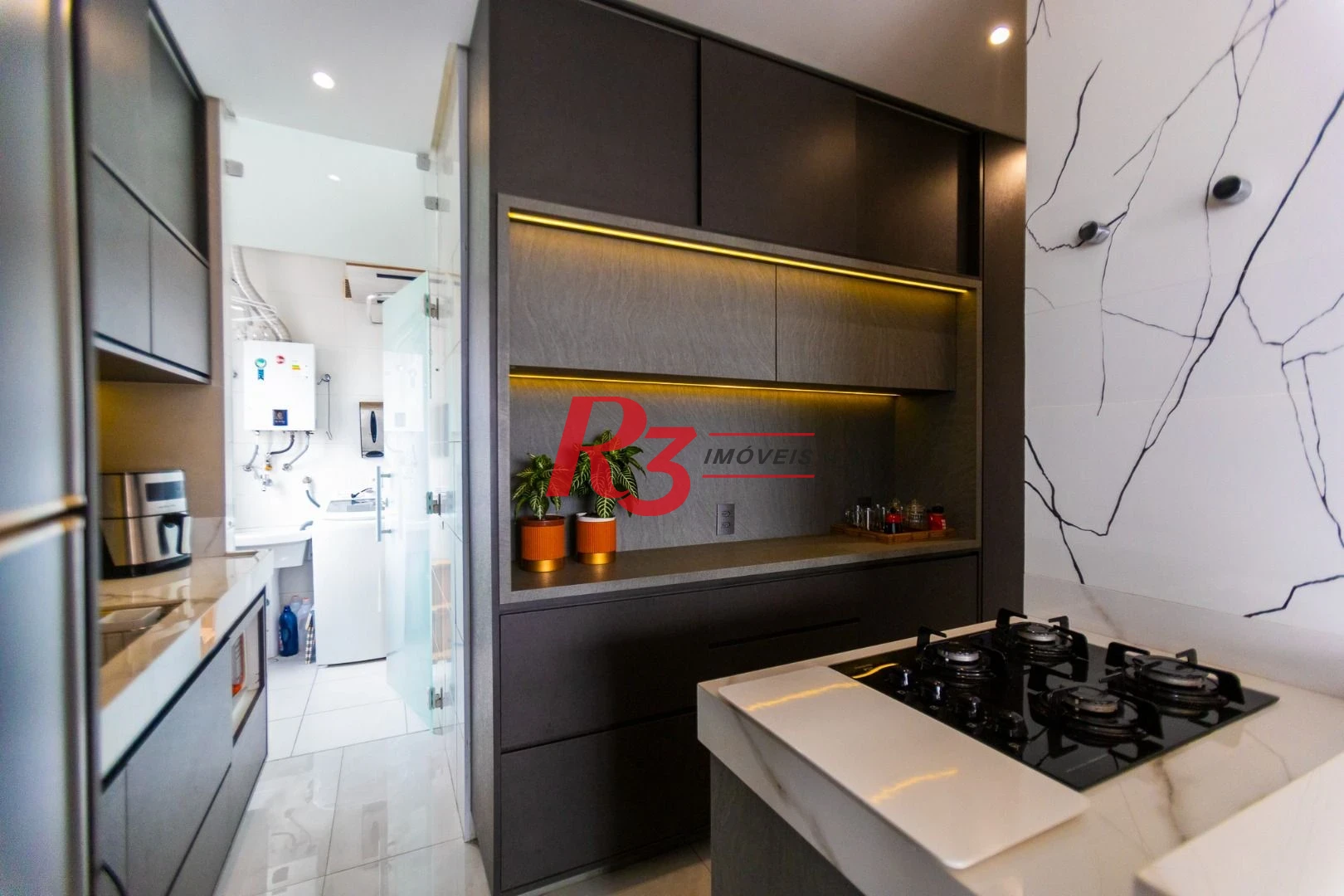 Apartamento com 3 dormitórios para alugar, 104 m² por R$ 10.000,00/mês - Gonzaga - Santos/SP