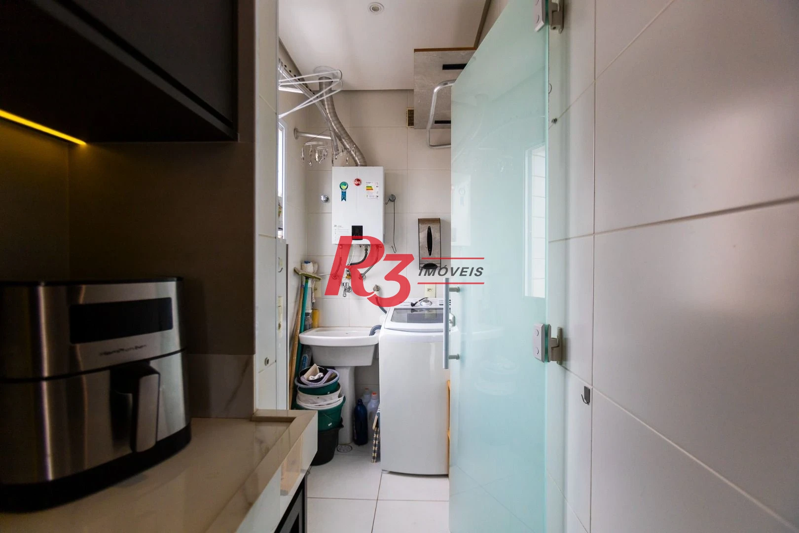 Apartamento com 3 dormitórios para alugar, 104 m² por R$ 10.000,00/mês - Gonzaga - Santos/SP