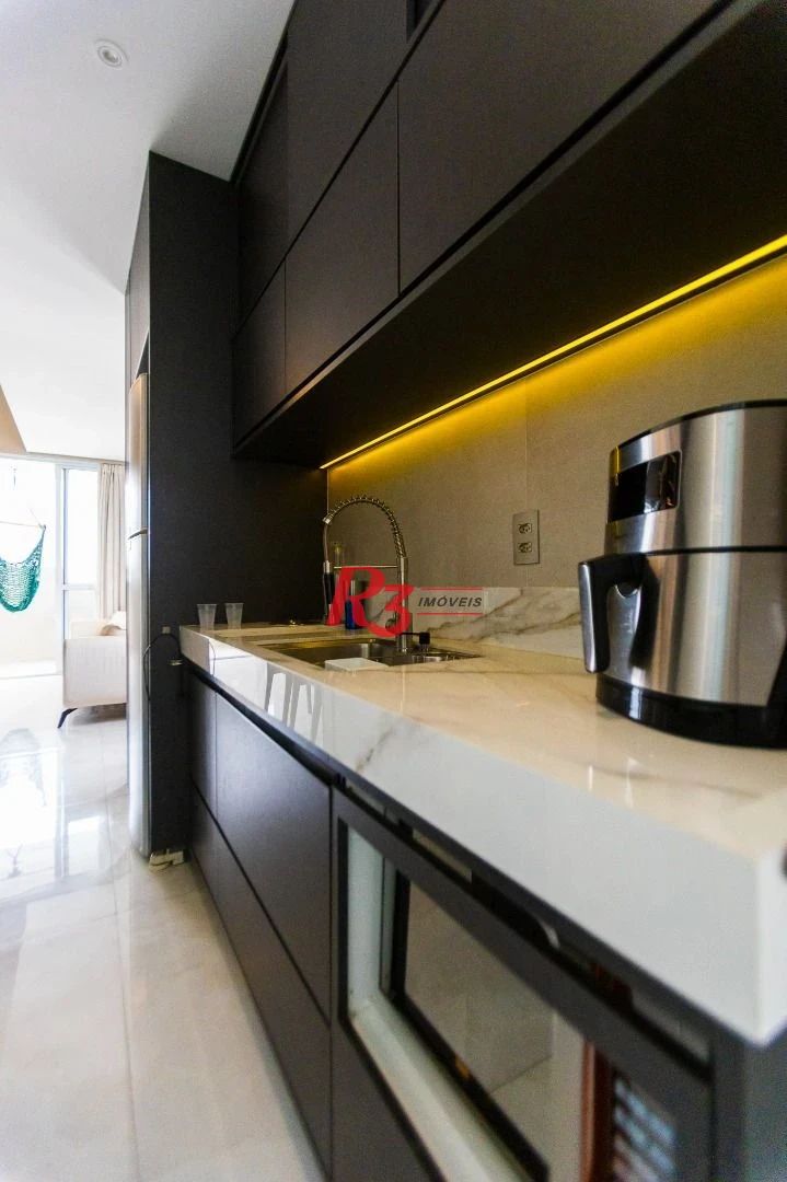 Apartamento com 3 dormitórios para alugar, 104 m² por R$ 10.000,00/mês - Gonzaga - Santos/SP