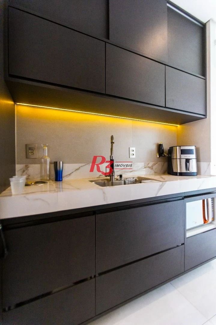Apartamento com 3 dormitórios para alugar, 104 m² por R$ 10.000,00/mês - Gonzaga - Santos/SP