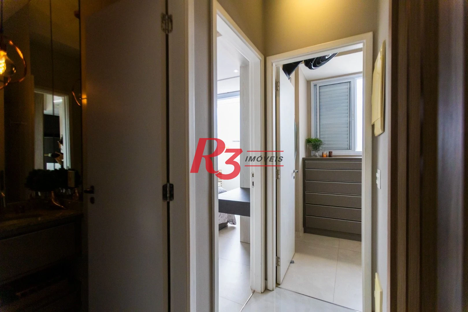 Apartamento com 3 dormitórios para alugar, 104 m² por R$ 10.000,00/mês - Gonzaga - Santos/SP