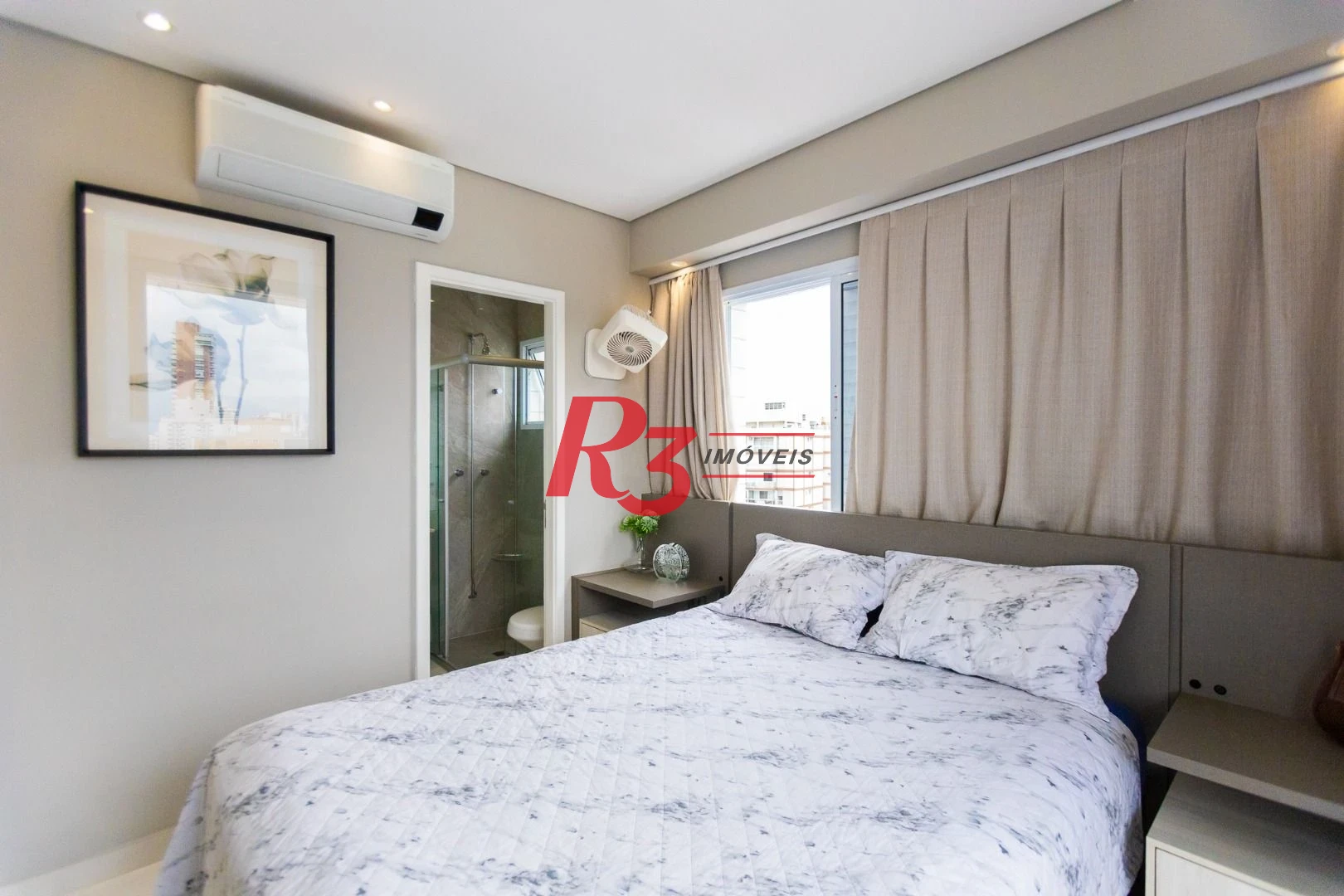 Apartamento com 3 dormitórios para alugar, 104 m² por R$ 10.000,00/mês - Gonzaga - Santos/SP