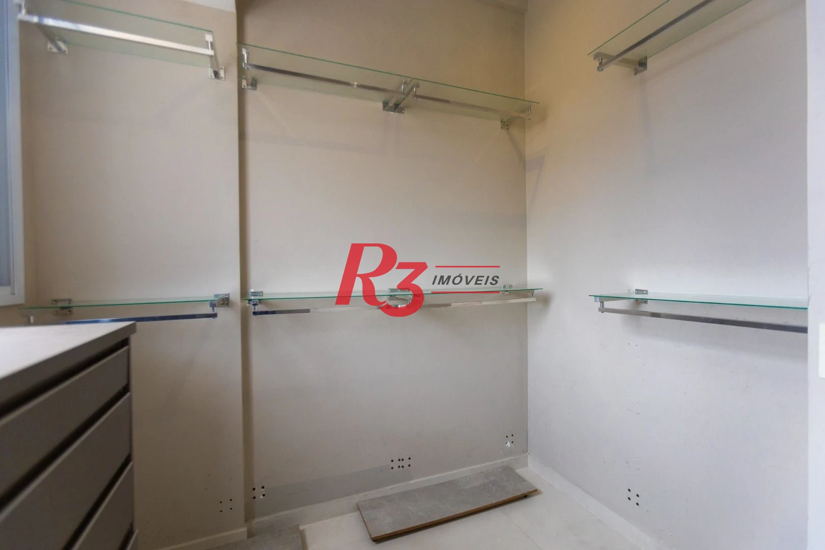 Apartamento com 3 dormitórios para alugar, 104 m² por R$ 10.000,00/mês - Gonzaga - Santos/SP