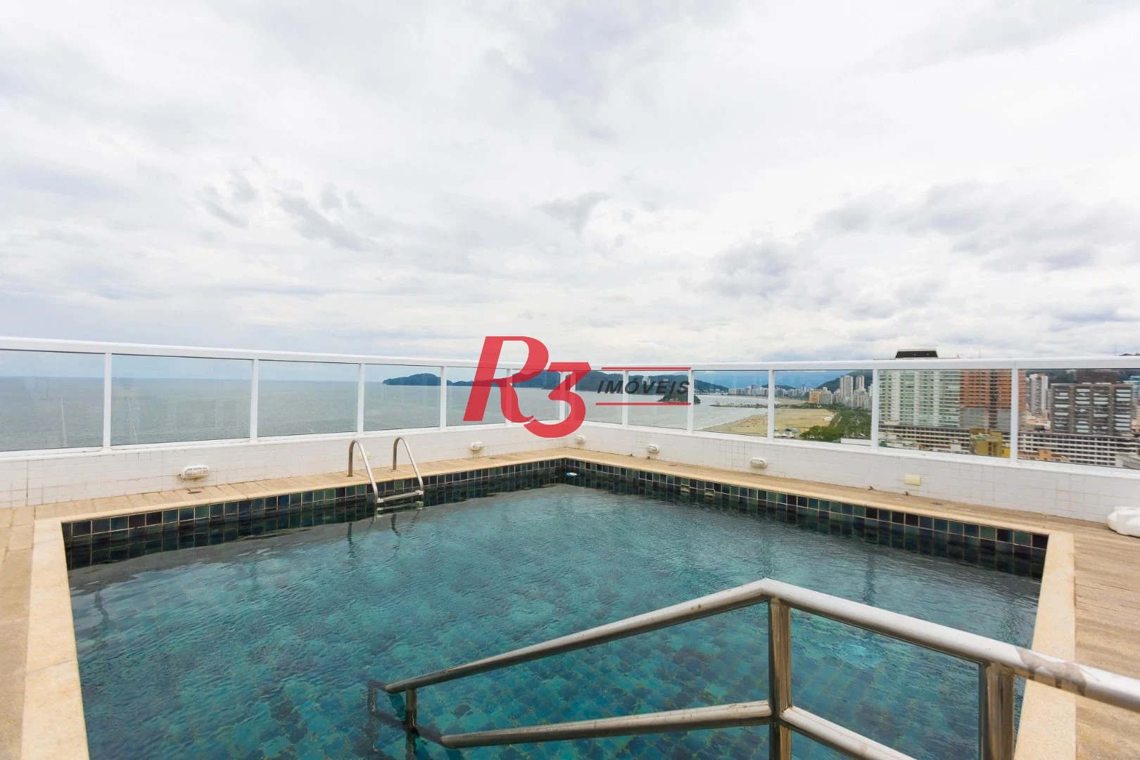 Apartamento com 3 dormitórios para alugar, 104 m² por R$ 10.000,00/mês - Gonzaga - Santos/SP