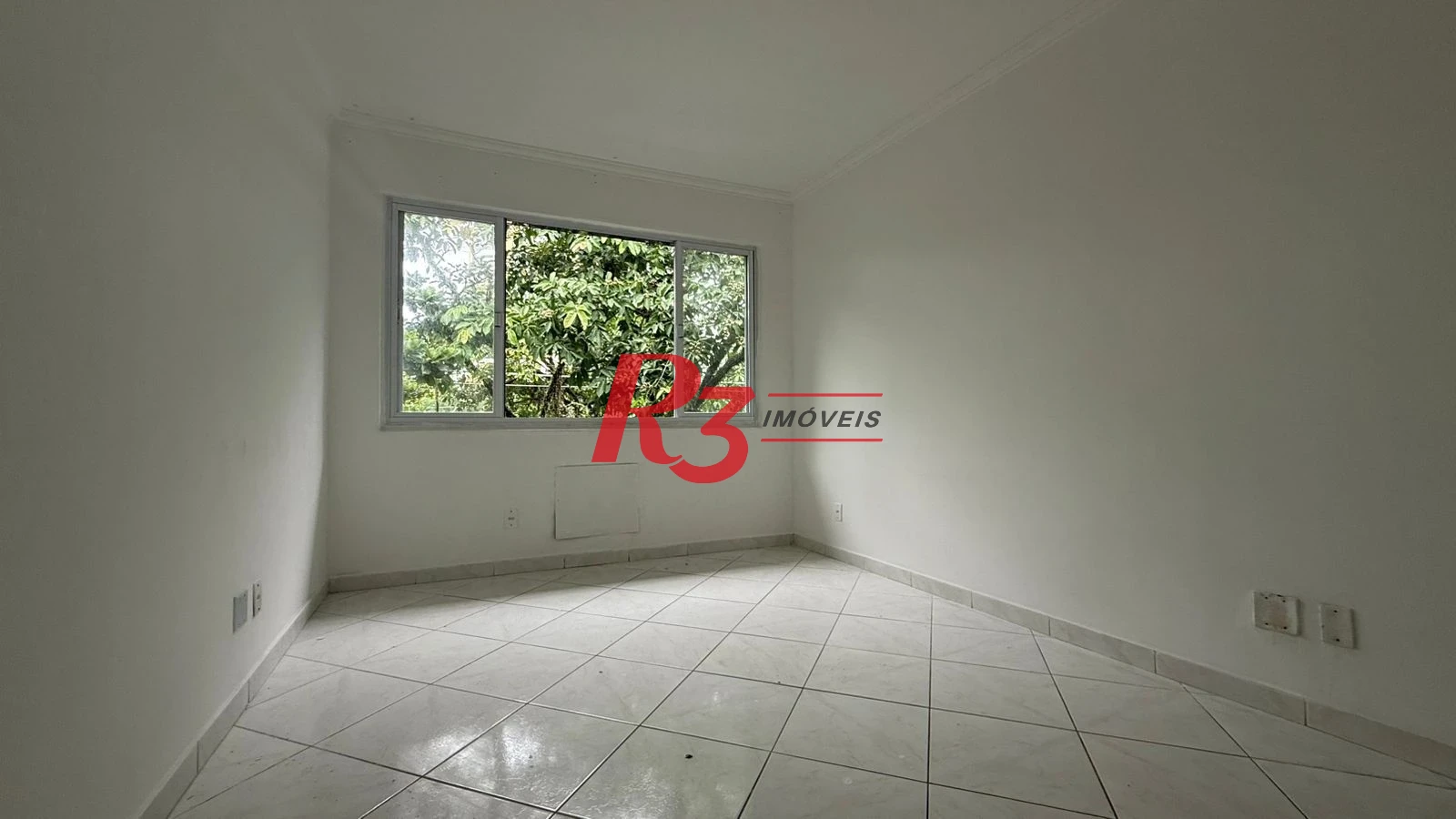 Apartamento para alugar, 110 m² por R$ 3.500,00/mês - Gonzaga - Santos/SP