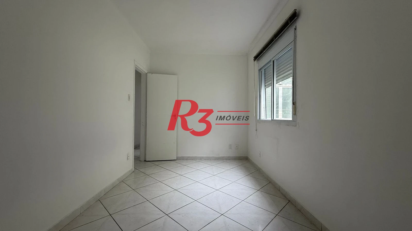 Apartamento para alugar, 110 m² por R$ 3.500,00/mês - Gonzaga - Santos/SP