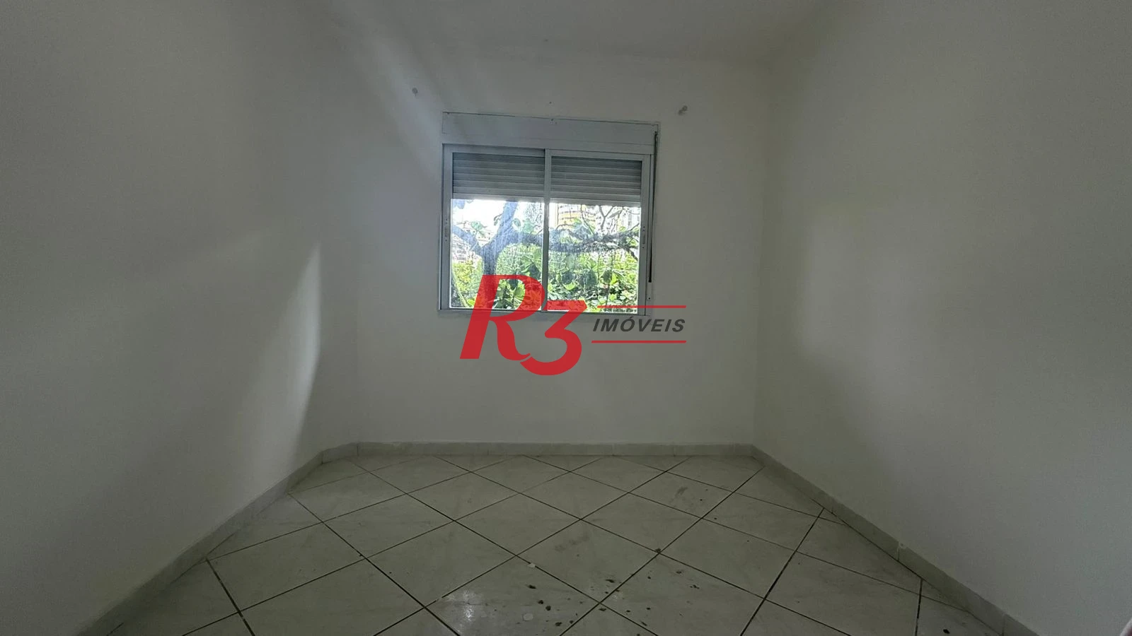 Apartamento para alugar, 110 m² por R$ 3.500,00/mês - Gonzaga - Santos/SP