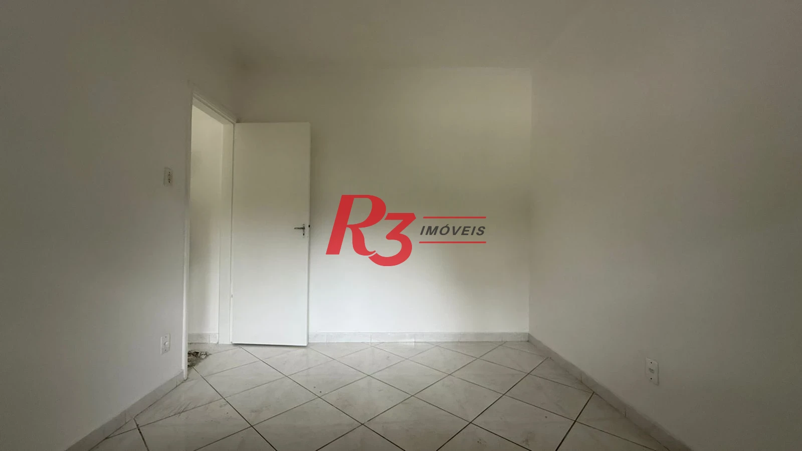 Apartamento para alugar, 110 m² por R$ 3.500,00/mês - Gonzaga - Santos/SP
