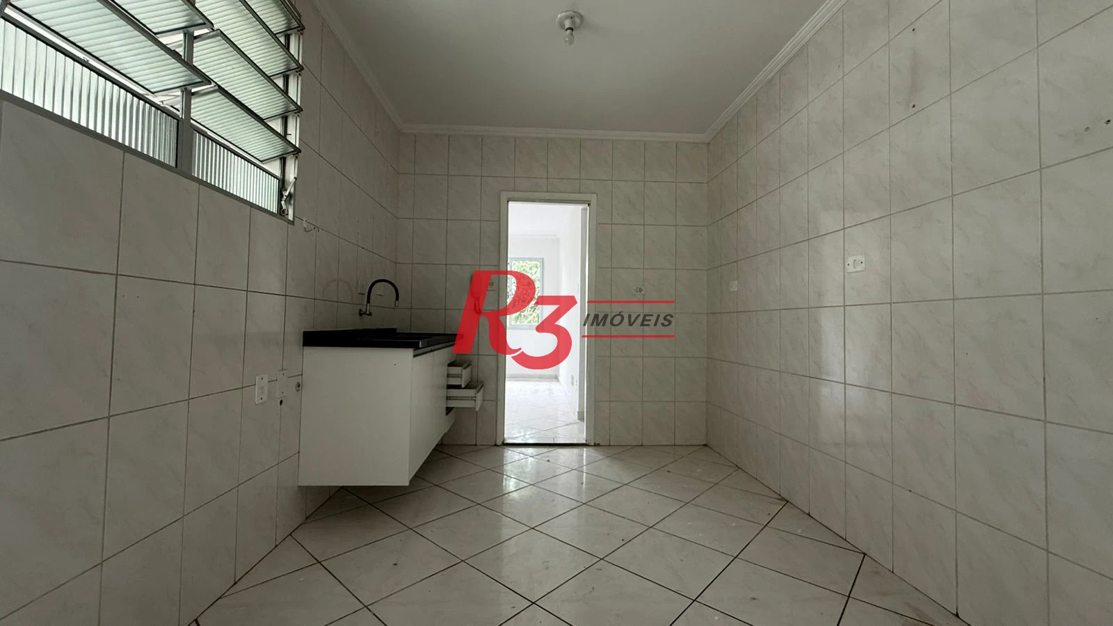 Apartamento para alugar, 110 m² por R$ 3.500,00/mês - Gonzaga - Santos/SP