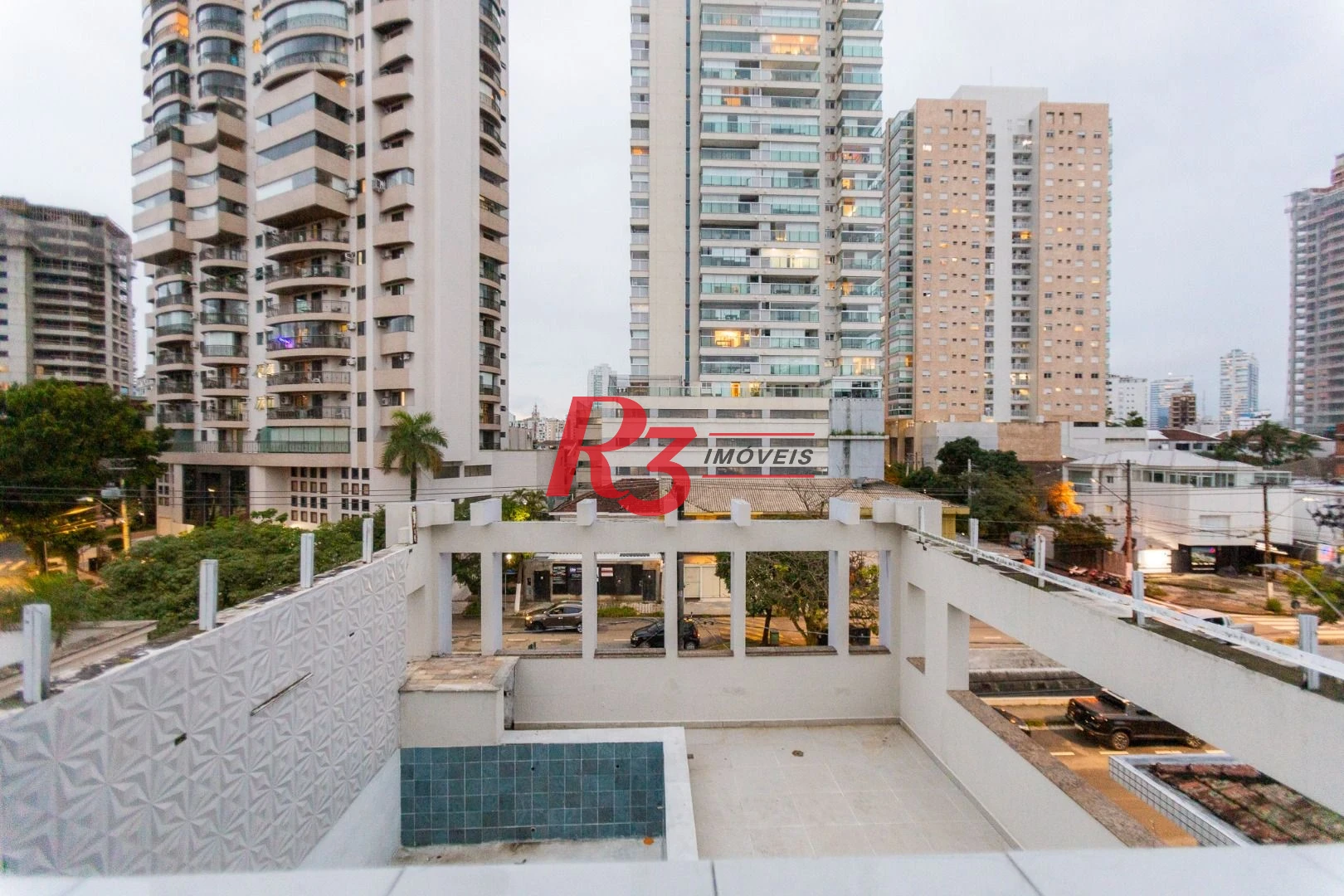 Sobrado para alugar, 467 m² por R$ 36.000,00/mês - Ponta da Praia - Santos/SP