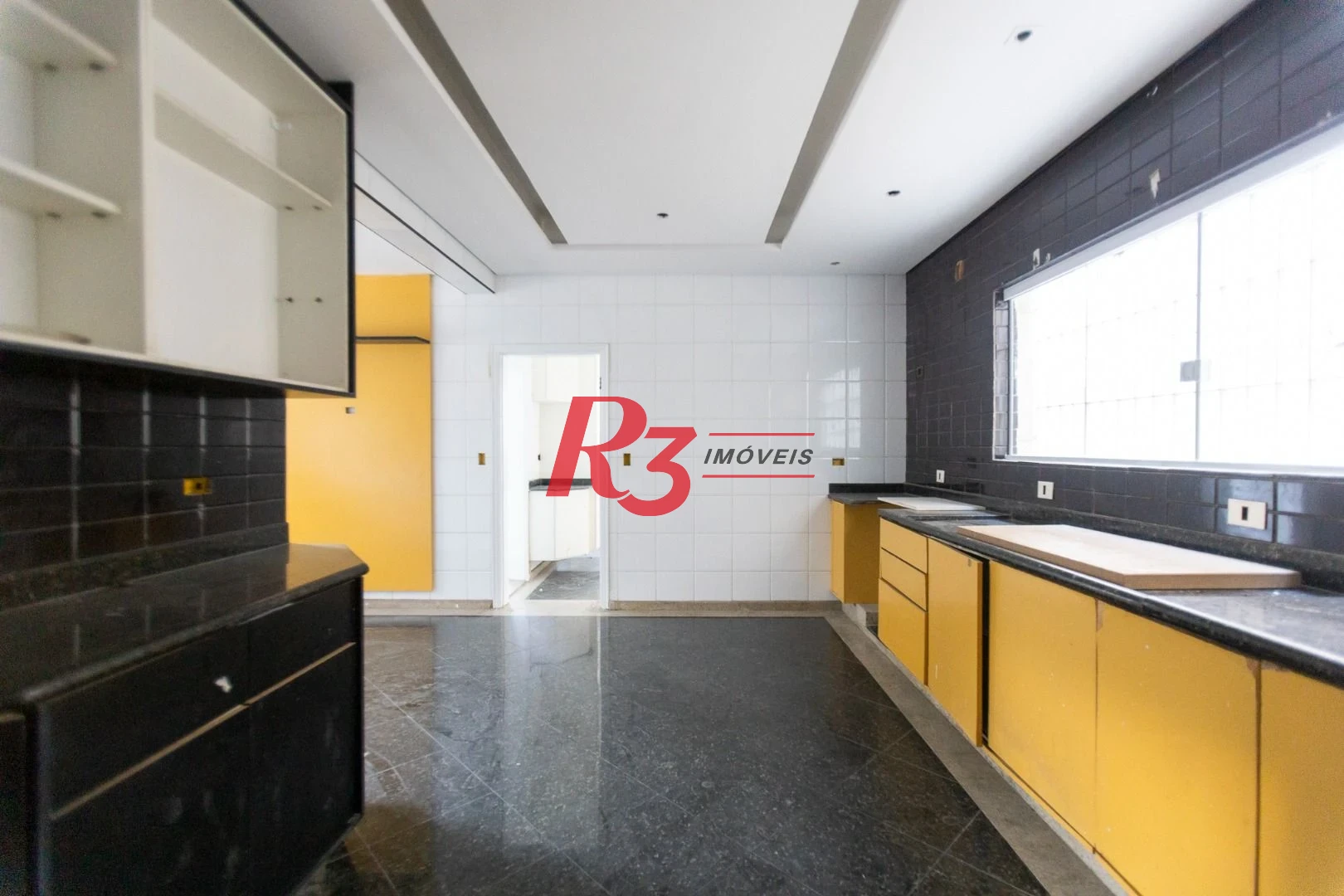 Sobrado para alugar, 467 m² por R$ 36.000,00/mês - Ponta da Praia - Santos/SP