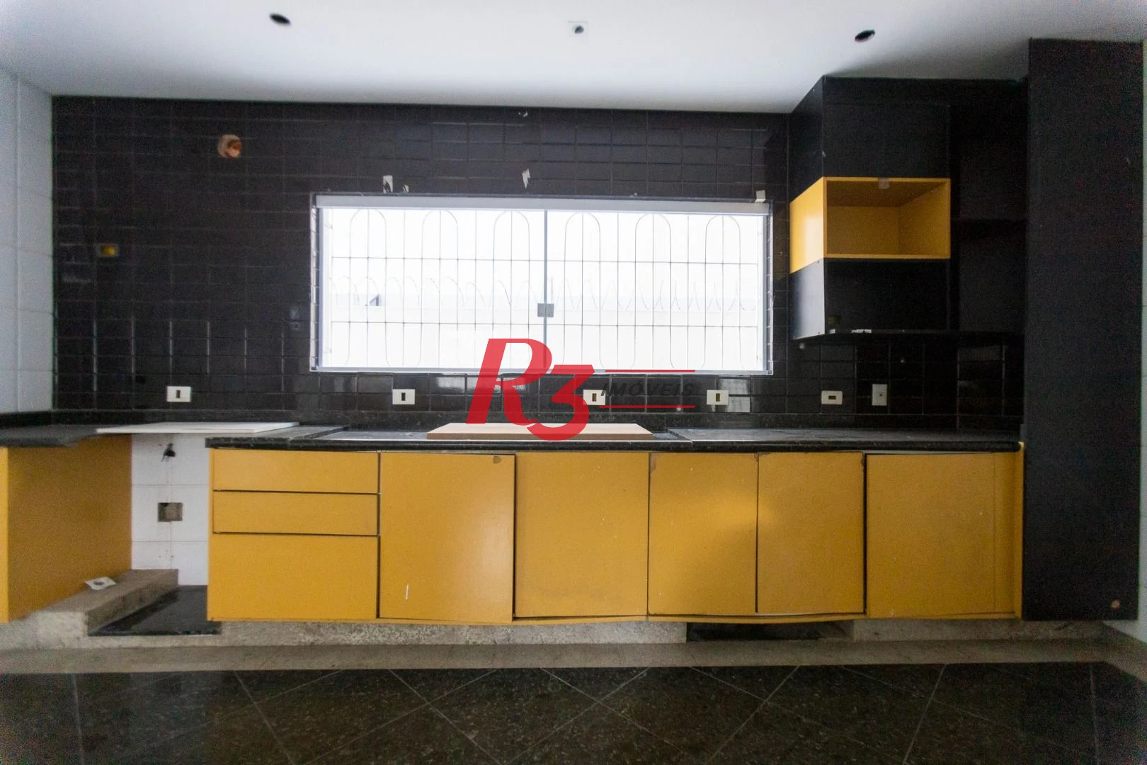 Sobrado para alugar, 467 m² por R$ 36.000,00/mês - Ponta da Praia - Santos/SP