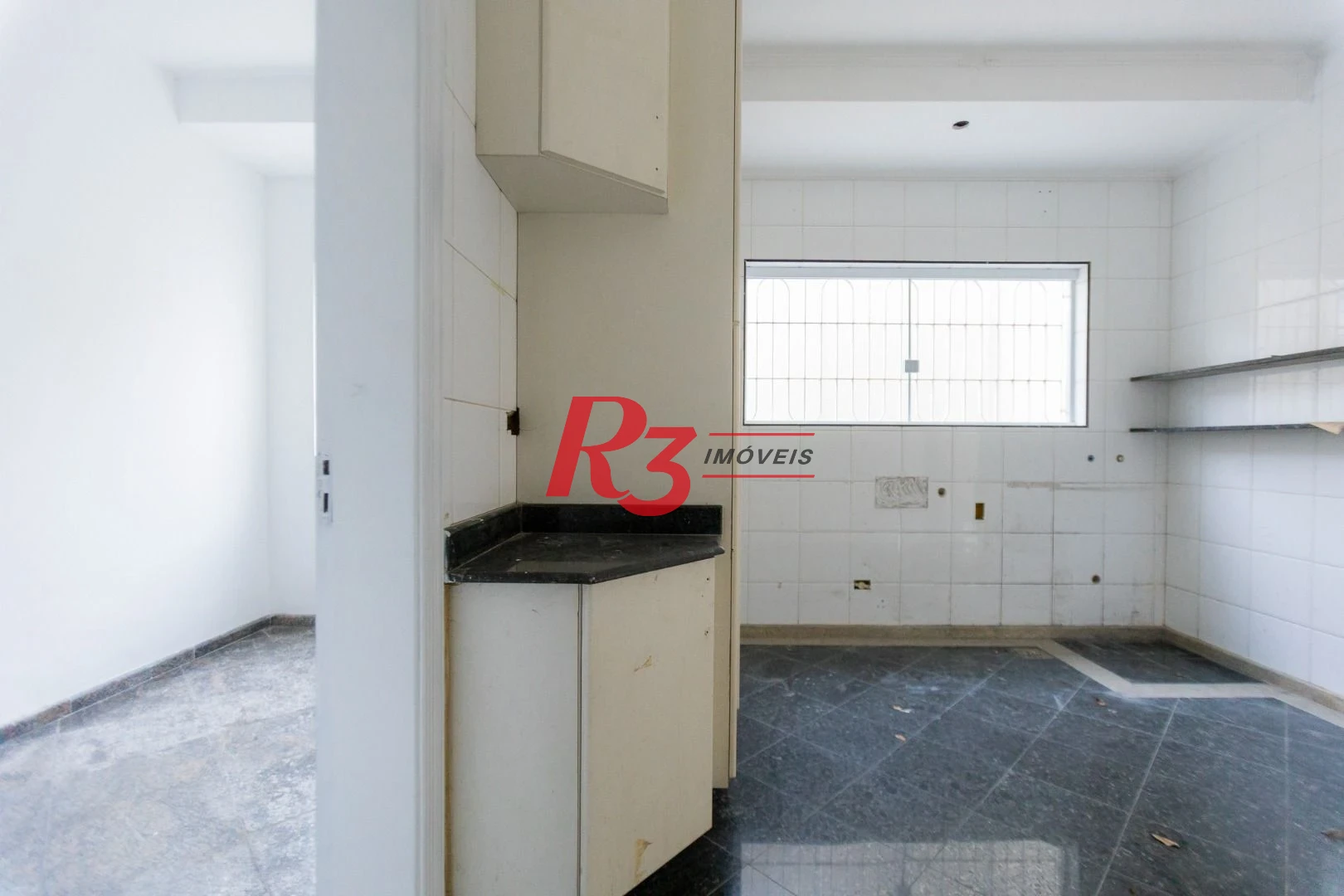 Sobrado para alugar, 467 m² por R$ 36.000,00/mês - Ponta da Praia - Santos/SP