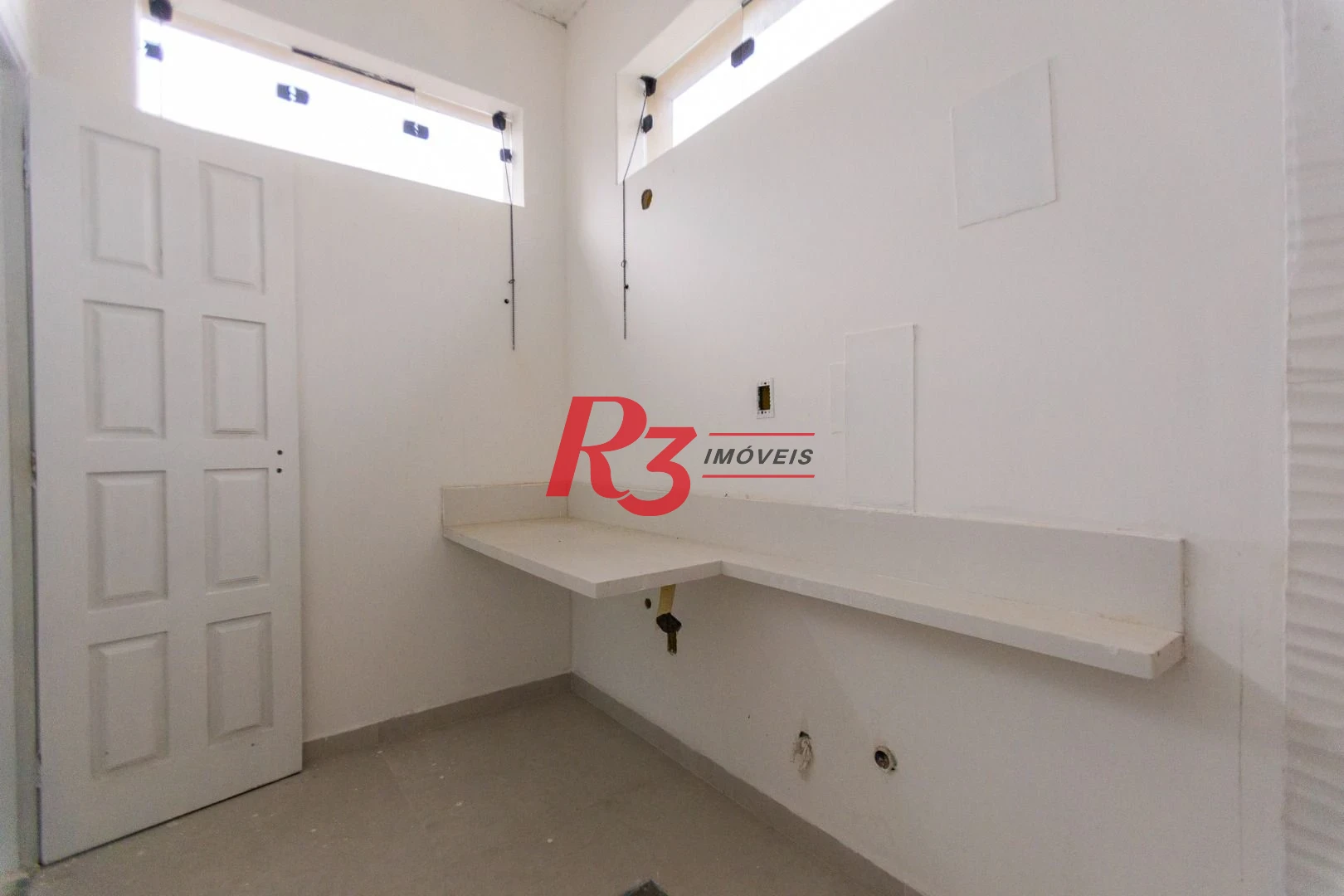 Sobrado para alugar, 467 m² por R$ 36.000,00/mês - Ponta da Praia - Santos/SP