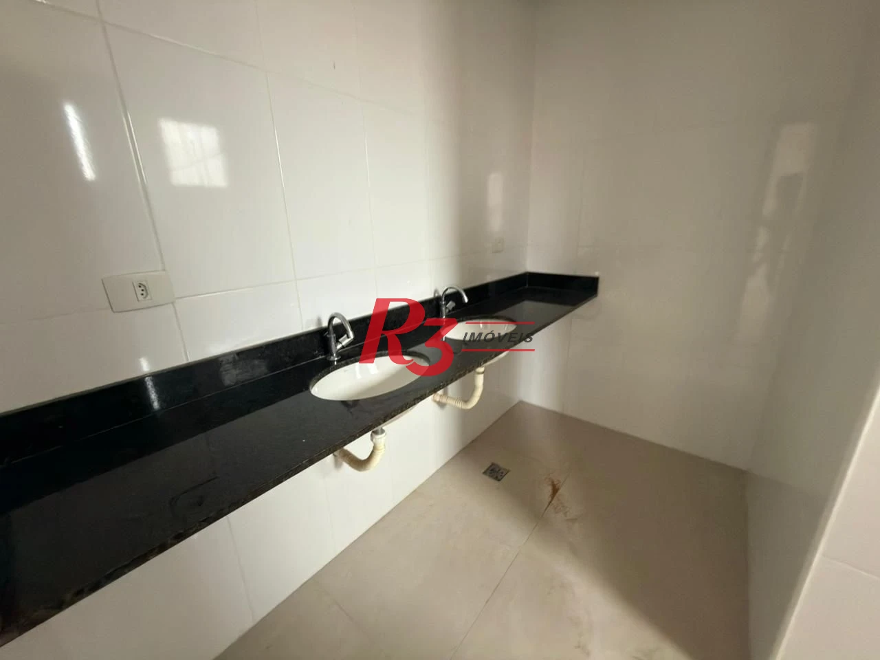 Casa à venda, 350 m² por R$ 1.300.000,00 - Embaré - Santos/SP