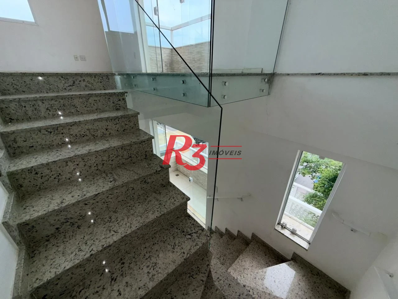 Casa à venda, 350 m² por R$ 1.300.000,00 - Embaré - Santos/SP