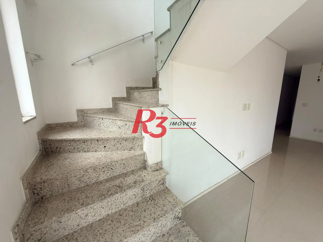 Casa à venda, 350 m² por R$ 1.300.000,00 - Embaré - Santos/SP