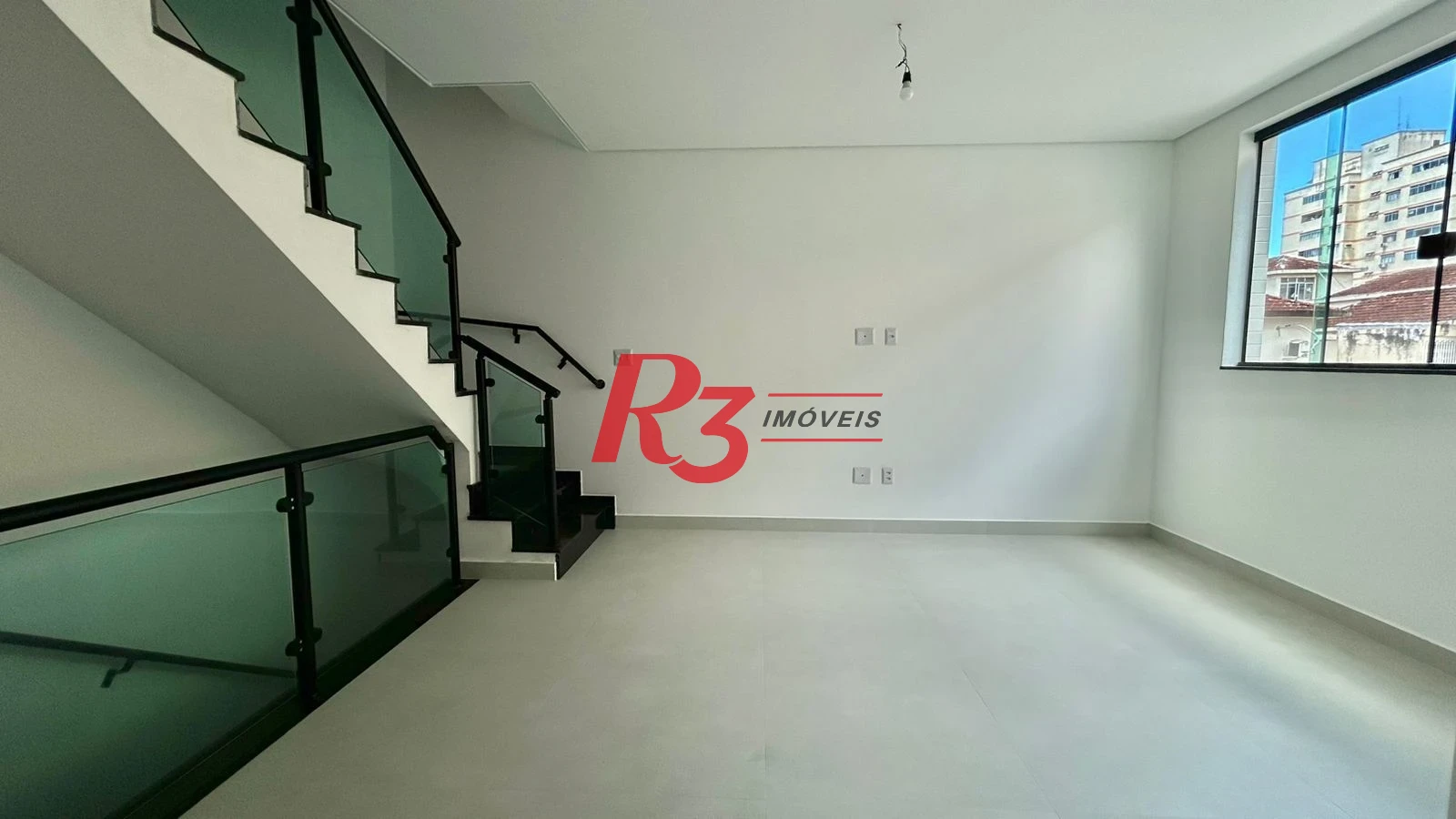 Casa com 2 dormitórios à venda, 90 m² por R$ 720.000,00 - Campo Grande - Santos/SP