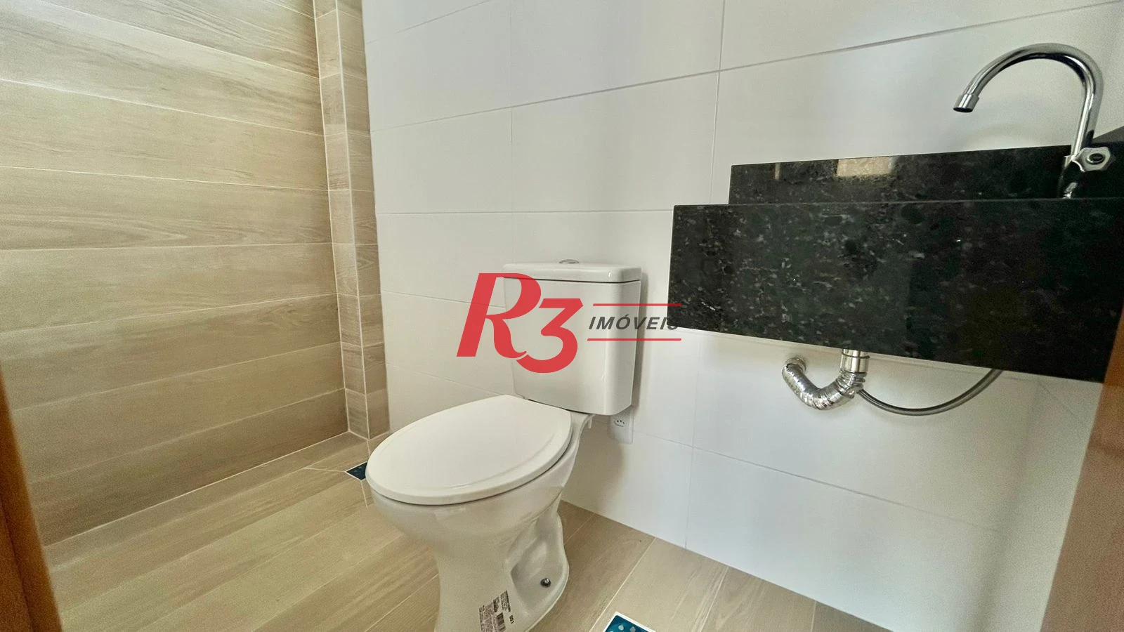 Casa com 2 dormitórios à venda, 90 m² por R$ 720.000,00 - Campo Grande - Santos/SP
