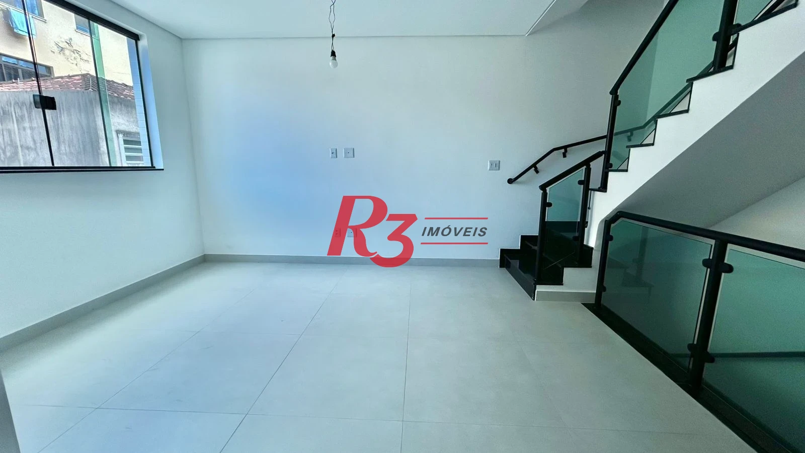 Casa com 2 dormitórios à venda, 90 m² por R$ 720.000,00 - Campo Grande - Santos/SP