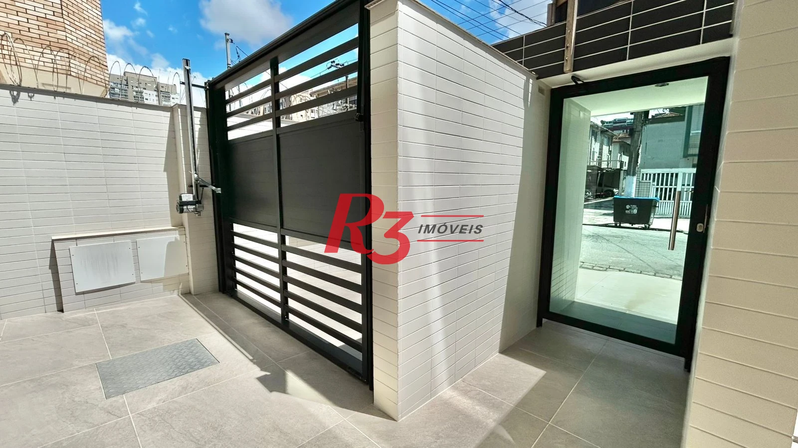 Casa com 2 dormitórios à venda, 90 m² por R$ 720.000,00 - Campo Grande - Santos/SP