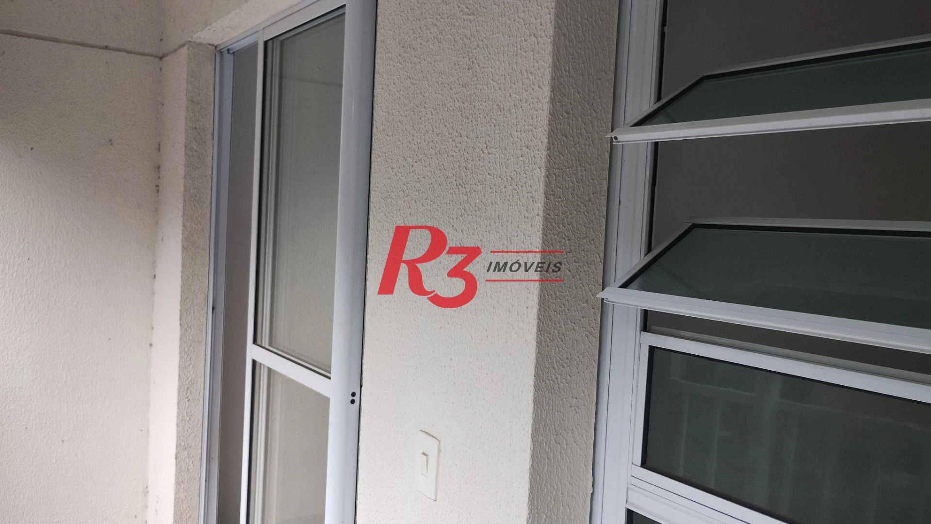 Apartamento com 2 dormitórios à venda, 52 m² por R$ 330.000,00 - Morro de Nova Cintra - Santos/SP