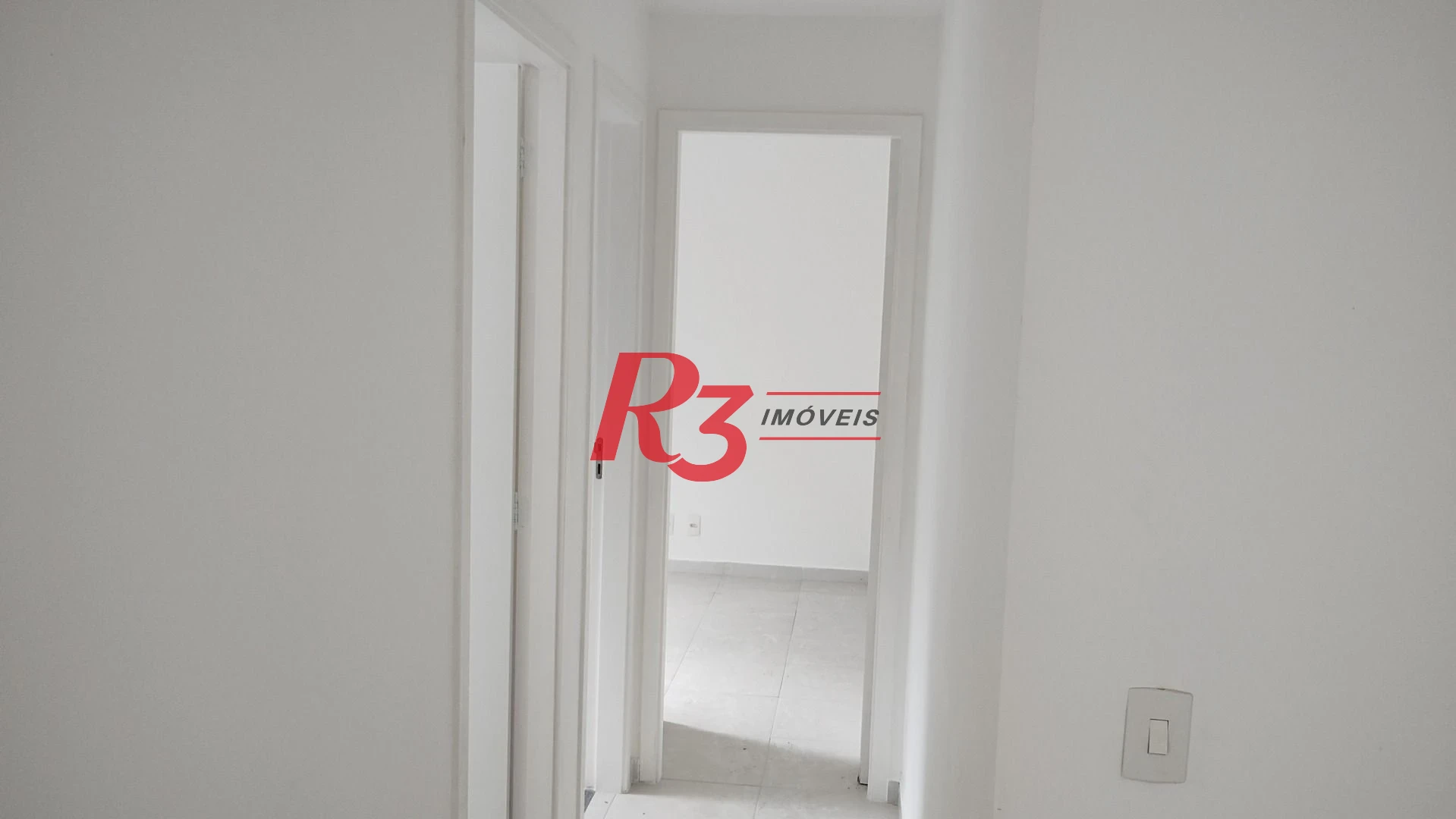 Apartamento com 2 dormitórios à venda, 52 m² por R$ 330.000,00 - Morro de Nova Cintra - Santos/SP