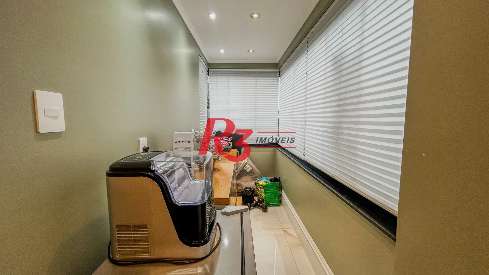 Apartamento com 3 dormitórios à venda, 150 m² por R$ 1.530.000,00 - Pompéia - Santos/SP